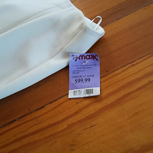 Skirt - Picture 2 of 2