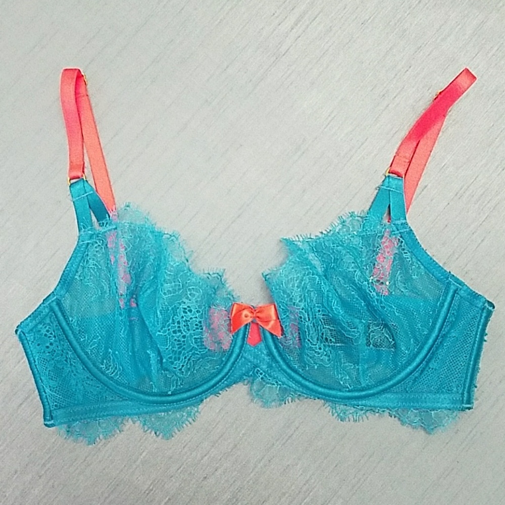 Victoria's Secret Very Sexy Unlined Demi Bra