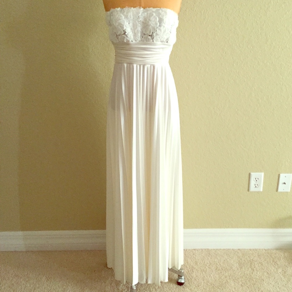 Pleated Silky Flowing Evening Gown NWOT