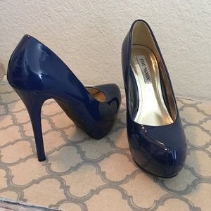 Steve Madden Shiny Navy heels