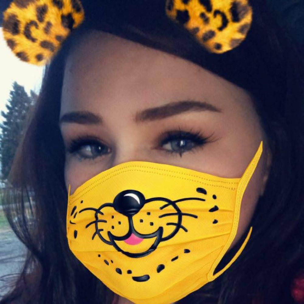 Meet your Posher, Alexis