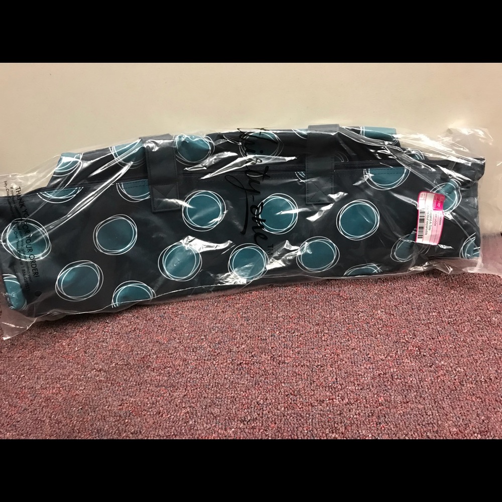 Thirty-One expand a tote NIP