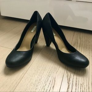 Classic Black Pumps