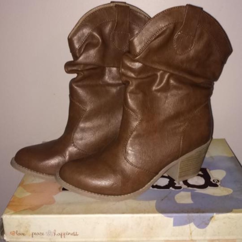 Mudd Boots
