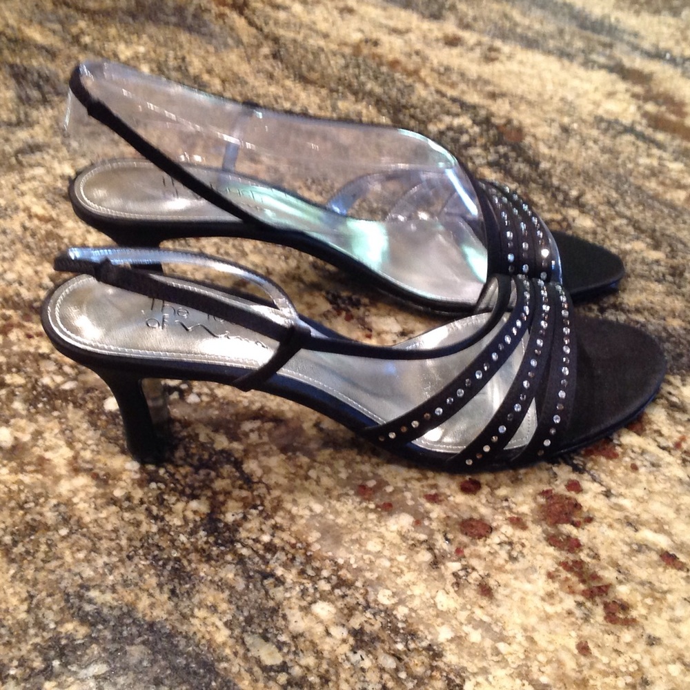 Black strapped sandals with rhinestones