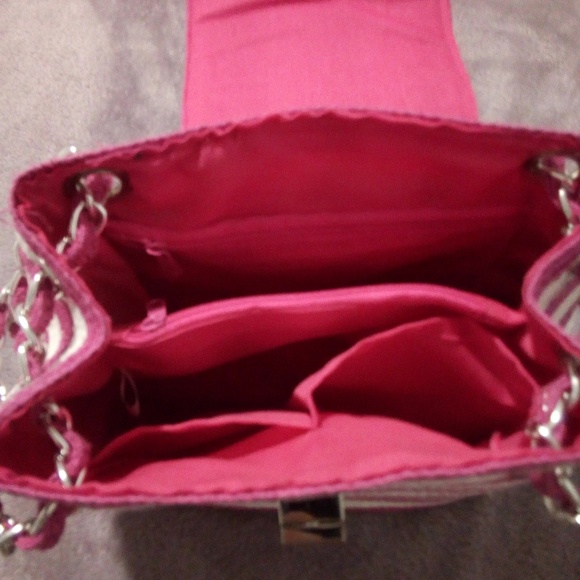 Host Pick Pink cream and silver woven bag - Picture 5 of 6