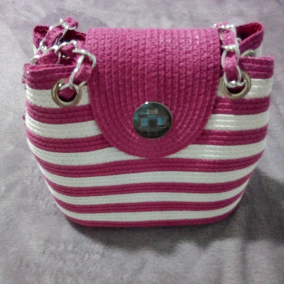 Host Pick Pink cream and silver woven bag - Picture 6 of 6