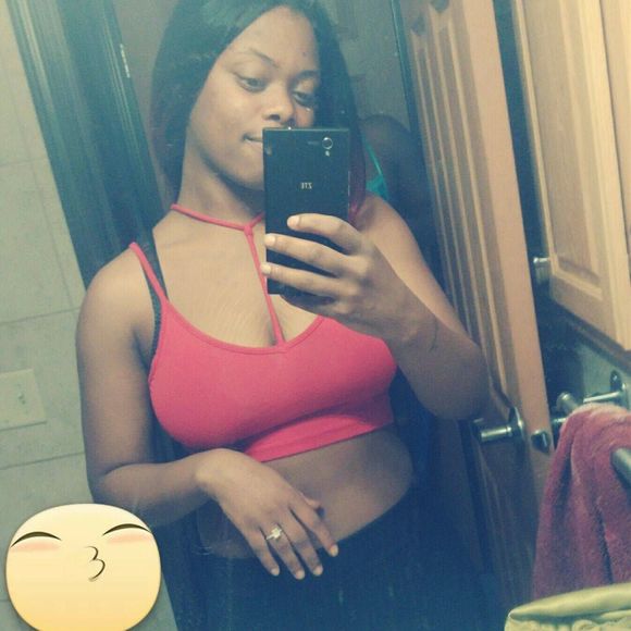 Meet your Posher, Esha - Picture 1 of 1