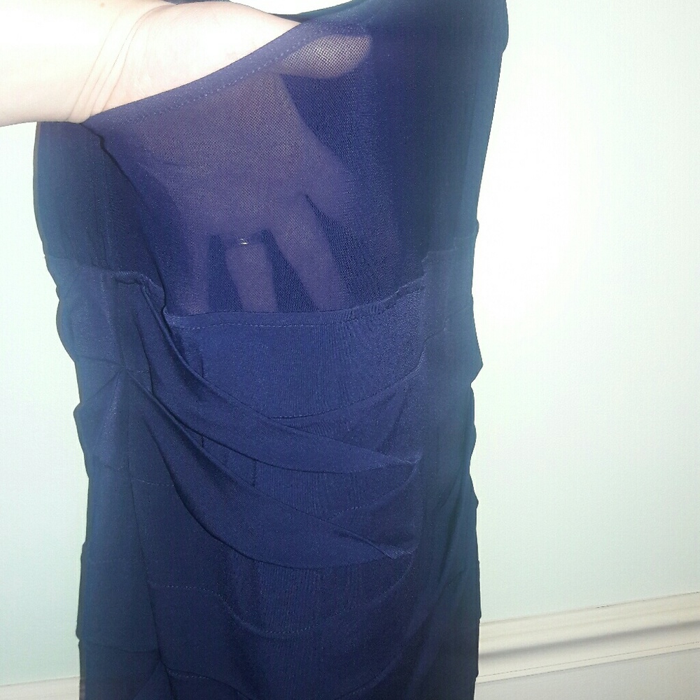 Prom/Formal event dress - Picture 3 of 5