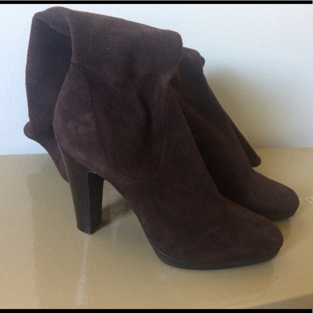 Brand new in box Sergio Rossi Suede boots