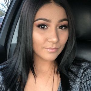 Meet your Posher, Yareli