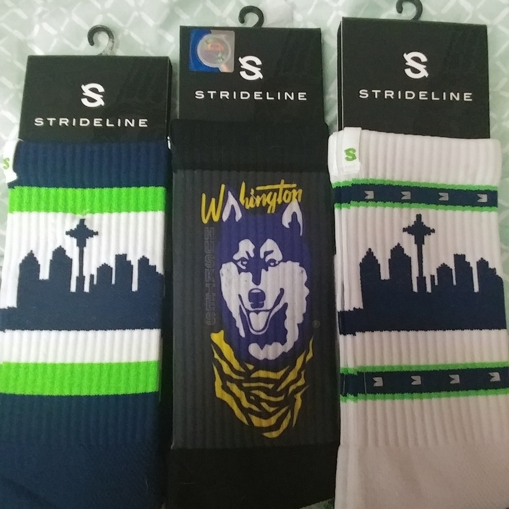 Strideline husky huskies seattle Seahawks socks