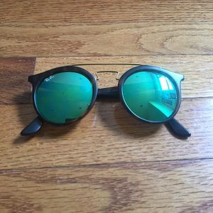 Ray Ban Gatsby 4256 Matte Havana / Green Mirror