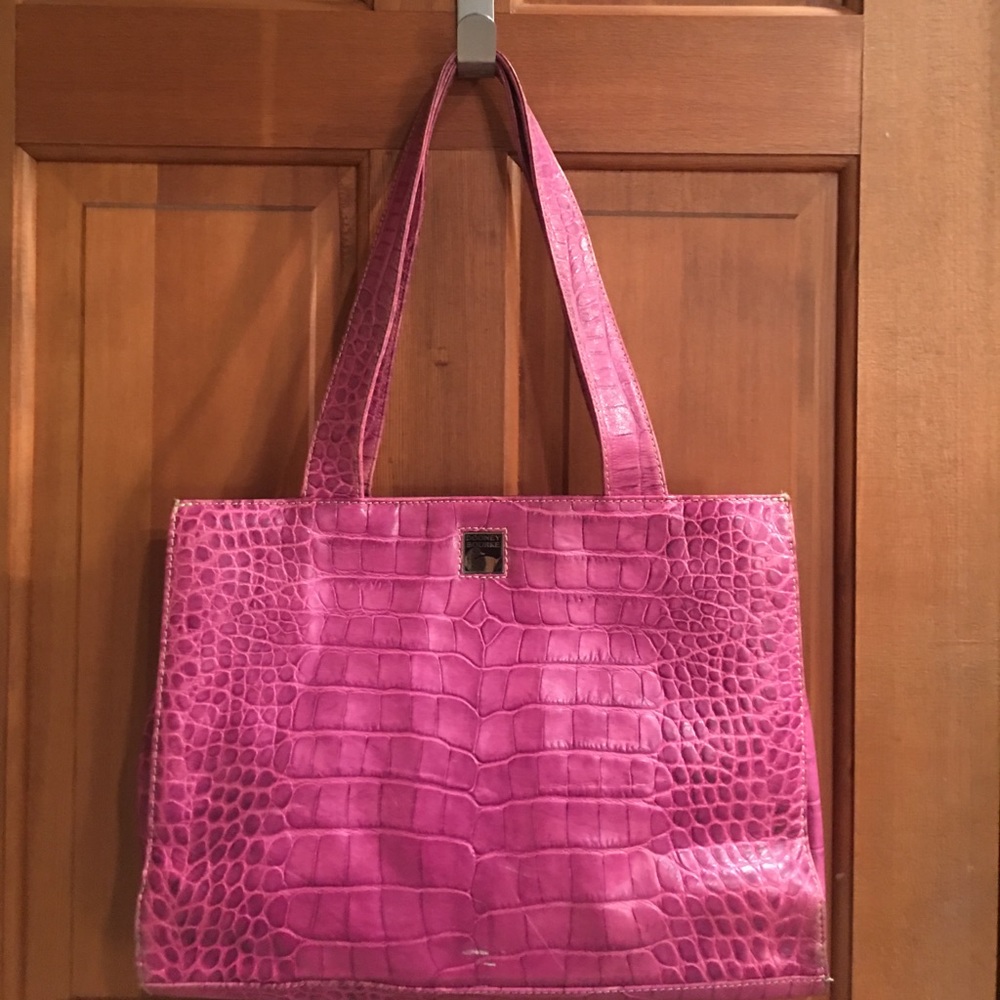 Dooney & Bourke shoulder bag! Leather!