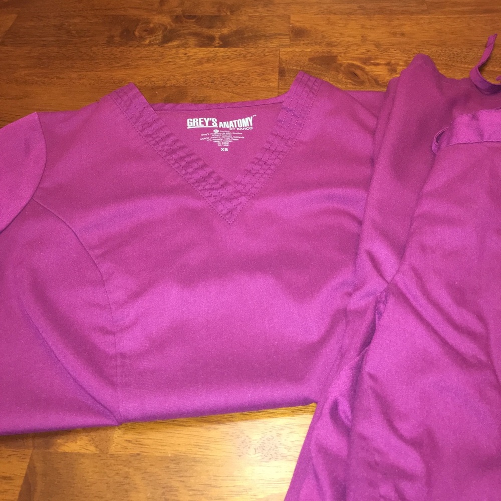 (SOLD)Grey's Anatomy Scrub Set Xs