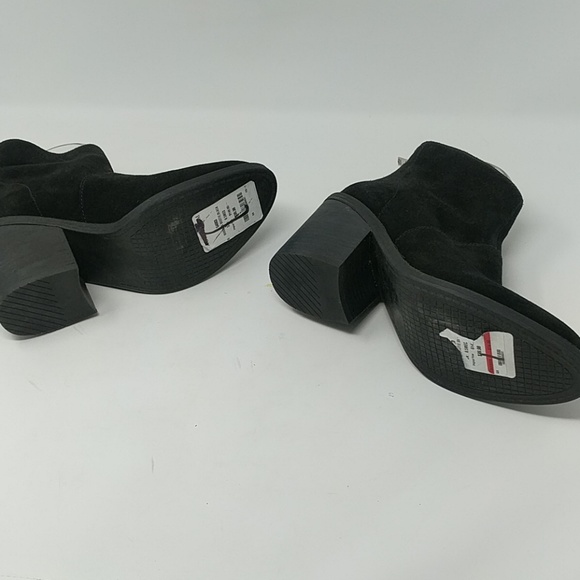 Steve Madden Suede Zip Ankle Boot B12 - Picture 4 of 4