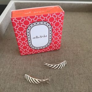 Stella and Dot Haven Ear Climbers
