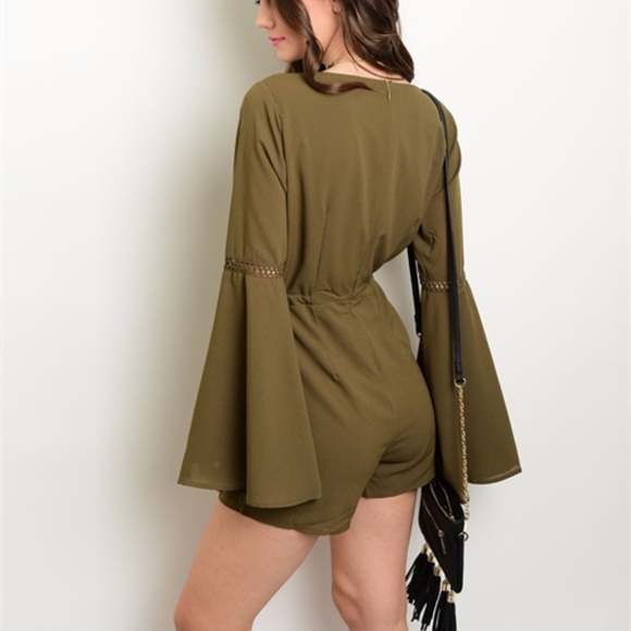 Romper FLARED SLEEVED OLIVE GREEN ROMPER - Picture 2 of 3