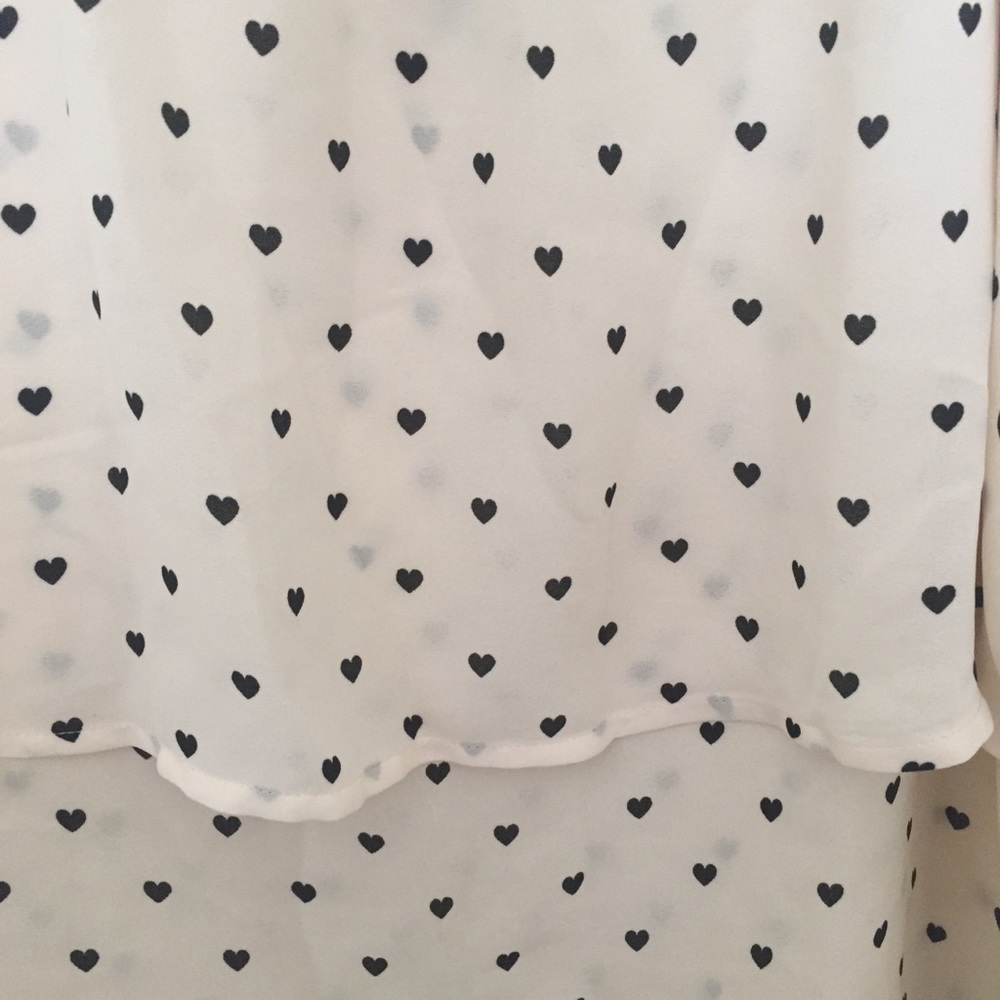 DONATED 🌿 | Heart-pattern cream tank top - Picture 3 of 4