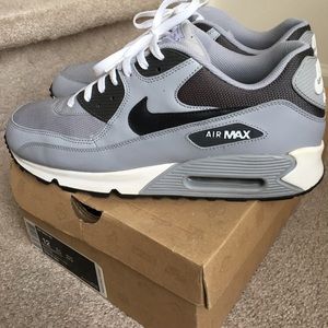 Nike Air Max 90 - Mens US 12