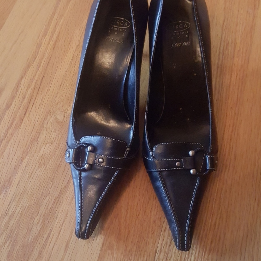 Black Shoes/pumps
