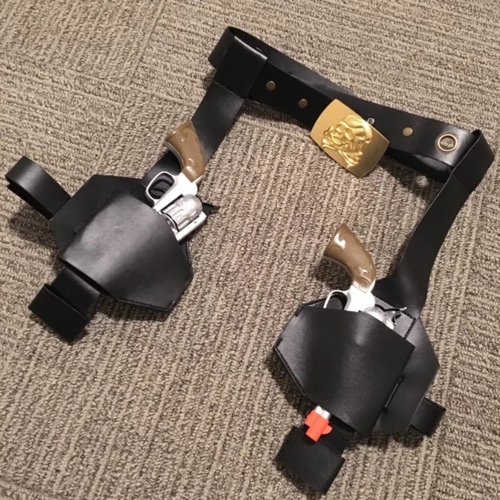 Sexy Lara Croft Holster Belt Buckle