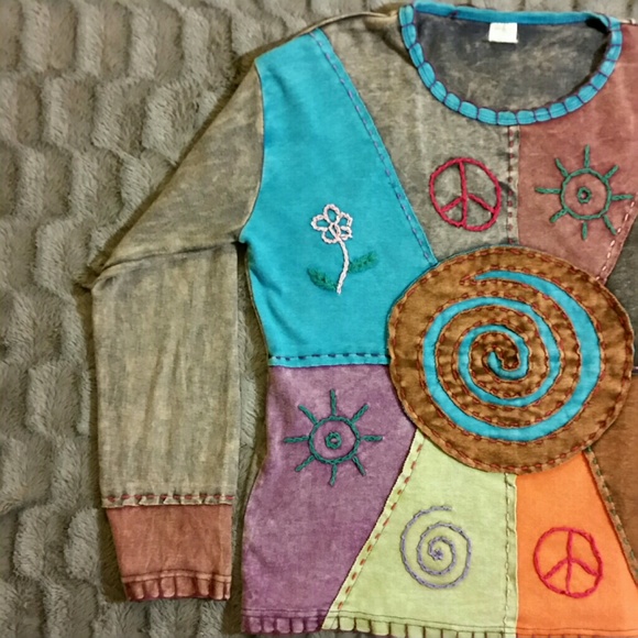 Long Sleeve Boho Patchwork Sweater - M/L - Picture 2 of 3
