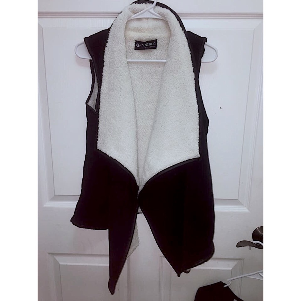 Sherpa Vest ❤️