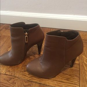 Banana republic ankle boots
