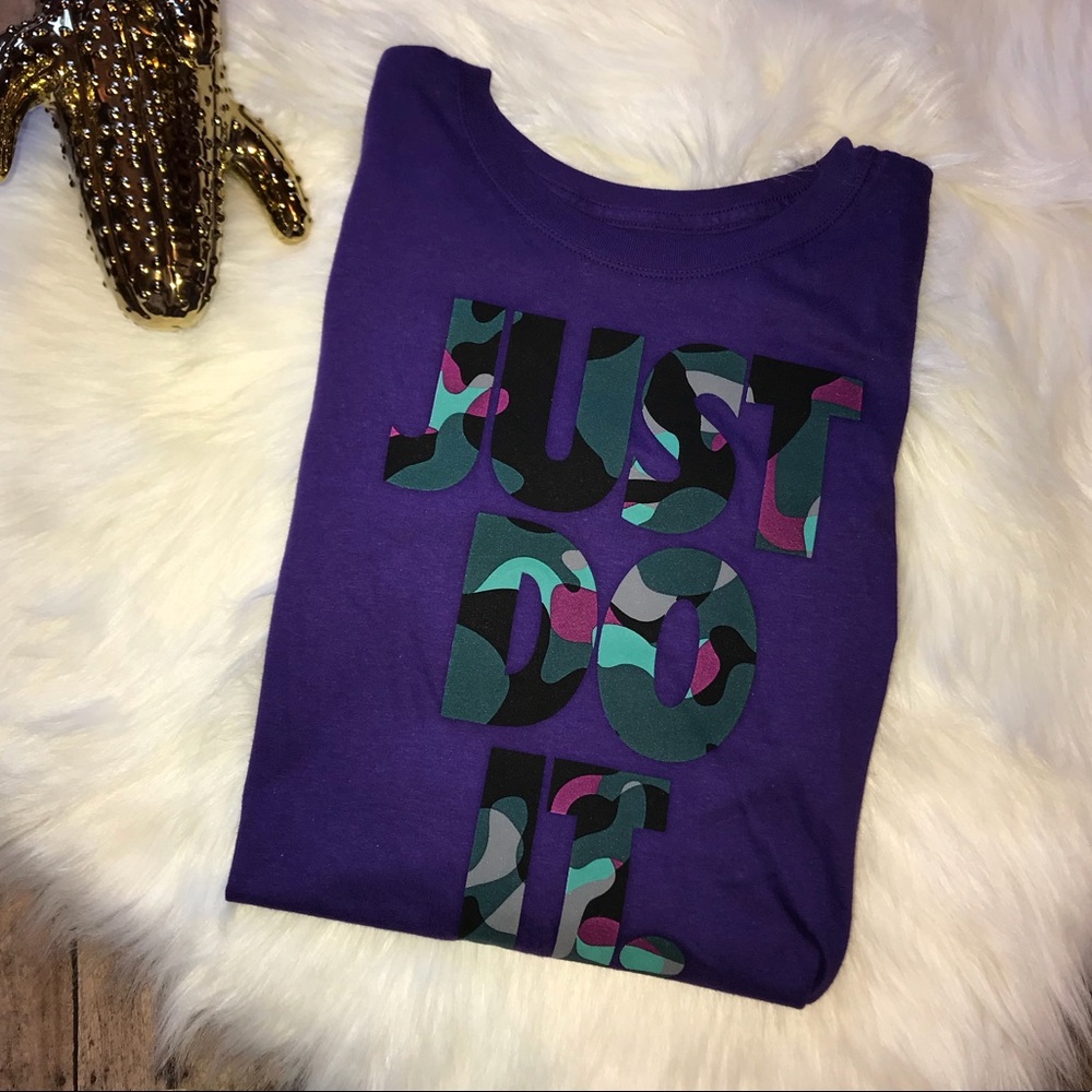 NWT [Nike] Camo Just Do It Athletic Tee