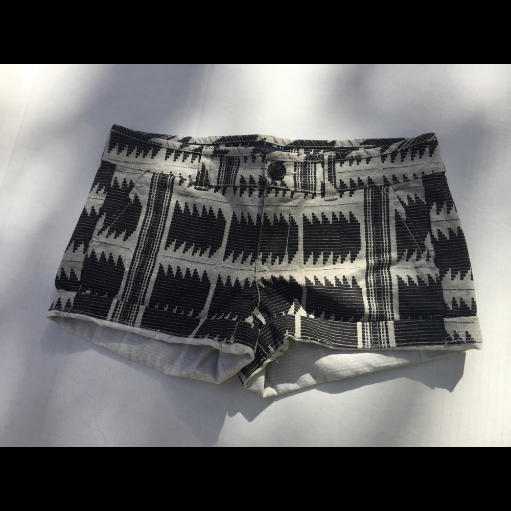 Patterned American Eagle Shorts