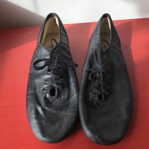 Capezio Jazz Lace up shoe- size 7