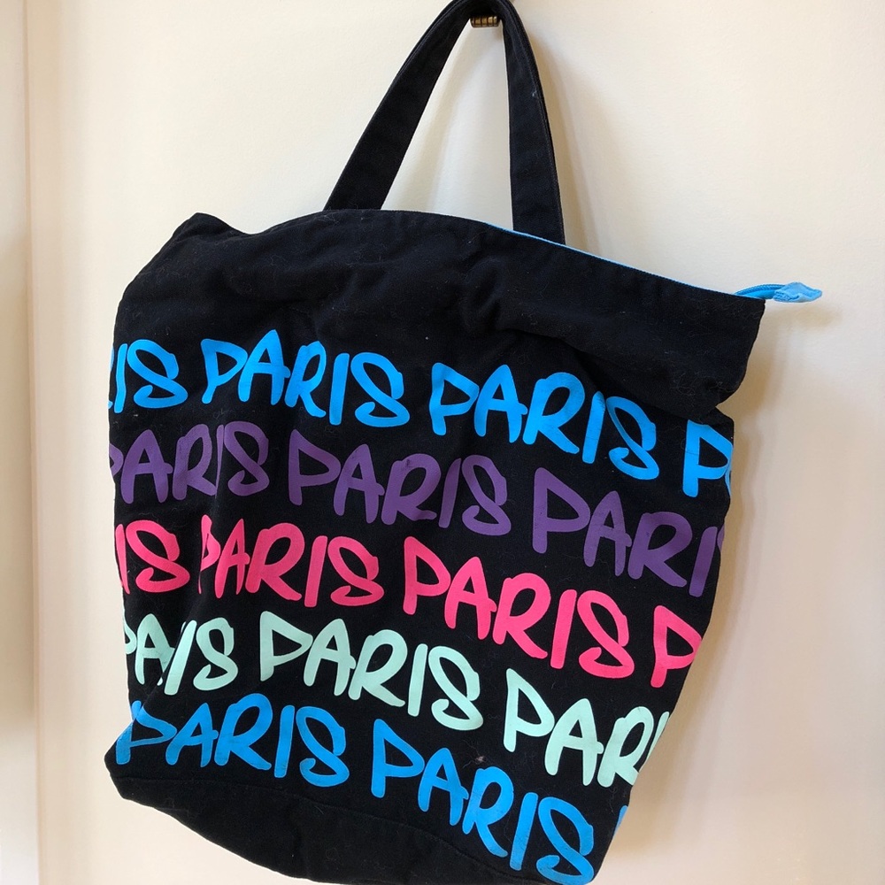 Tote bag