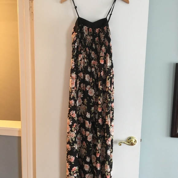 Gorgeous Black Floral Dress - Picture 4 of 5