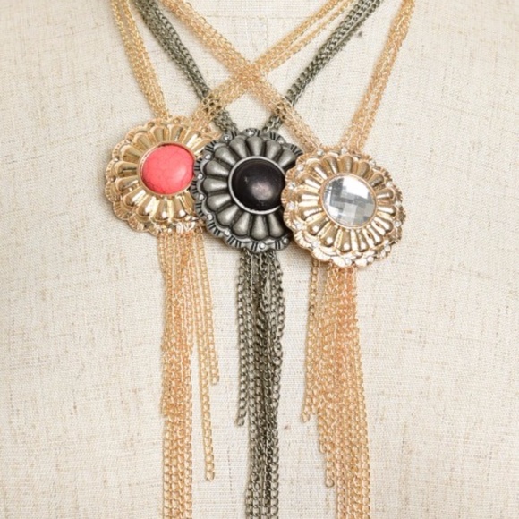 MULTI LAYER CHAIN NECKLACE WITH PENDANT DETAIL - Picture 3 of 3