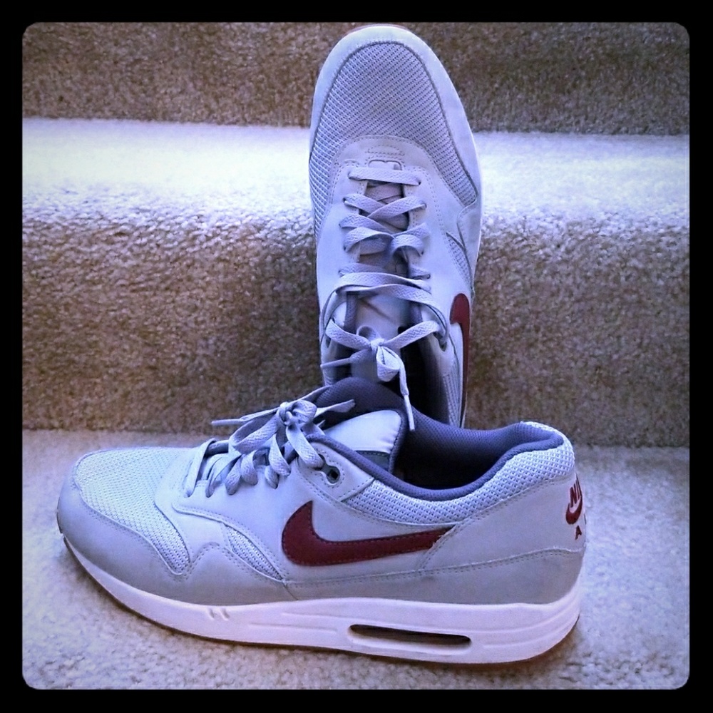 Mens size 12 Air Max