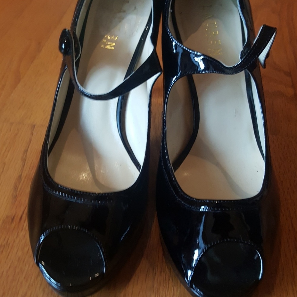 Shoes - Picture 3 of 3