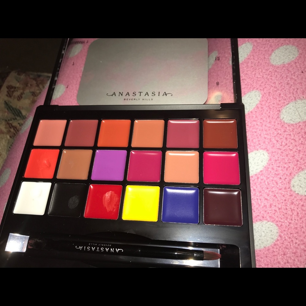 Anastasia Beverly Hills lip palette