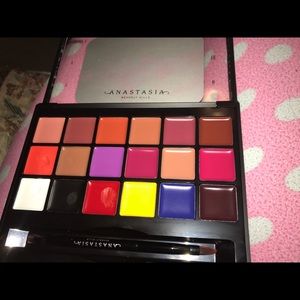 Anastasia Beverly Hills lip palette