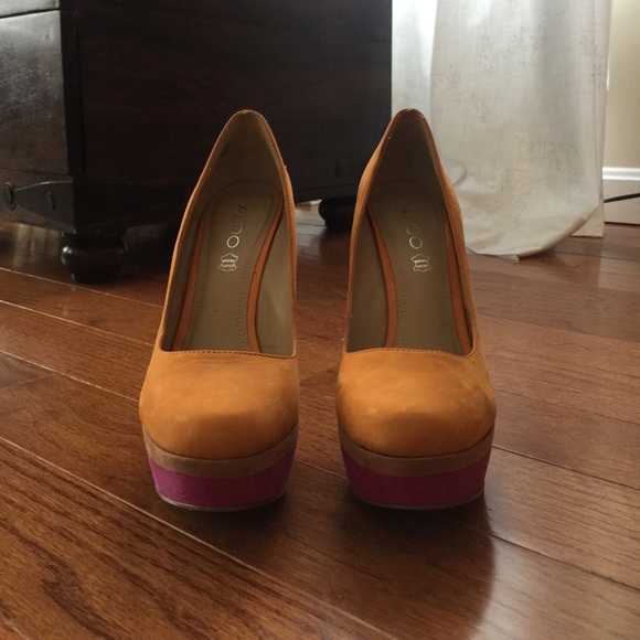 ALDO Genuine Leather Suede Pumps - Picture 2 of 3
