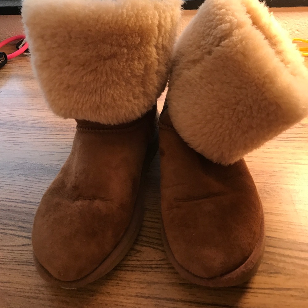 Authentic UGG boots classic tall chestnut 8