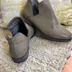 Super Cute Bamboo Vegan Leather Primetime Booties