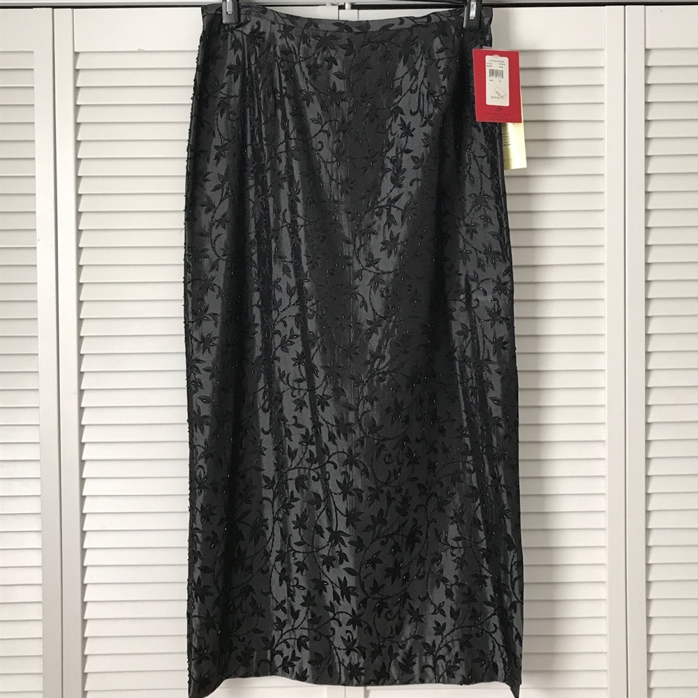 Formal skirt