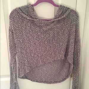 Mudd Cropped Sweater/Hoodie