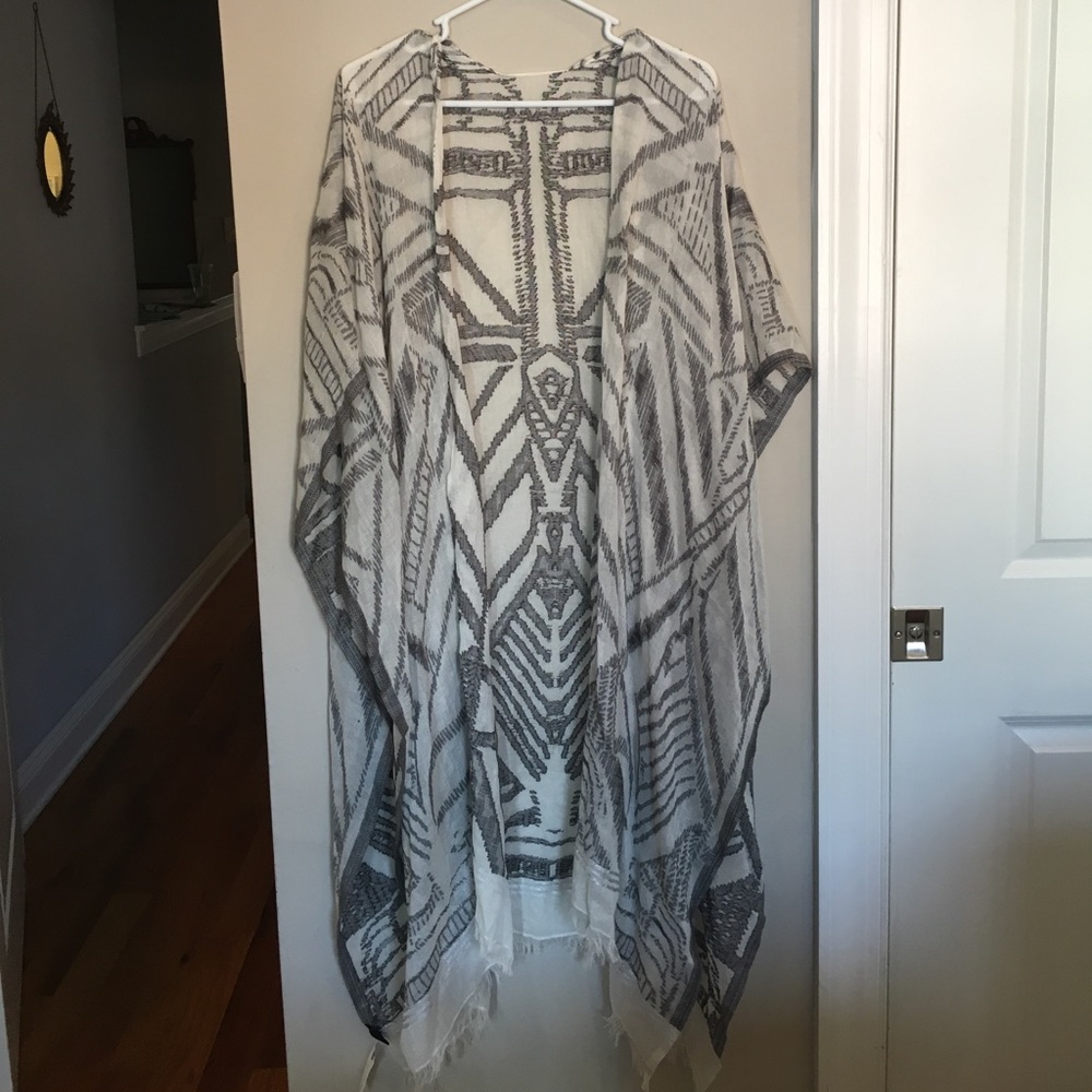 Anthropologie kimono NWT