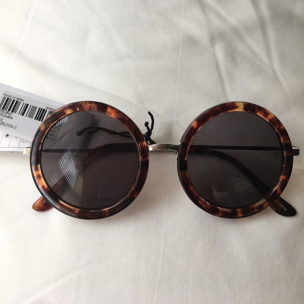🌟SALE🌟Round tortoise sunnies