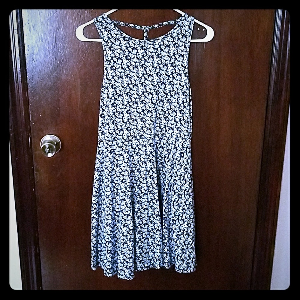 Floral black and blue short open back dress