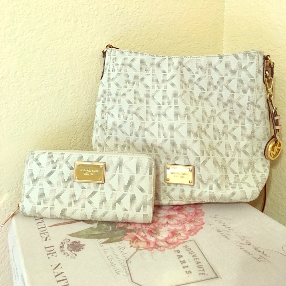 MIchael Kors Messenger & wallet