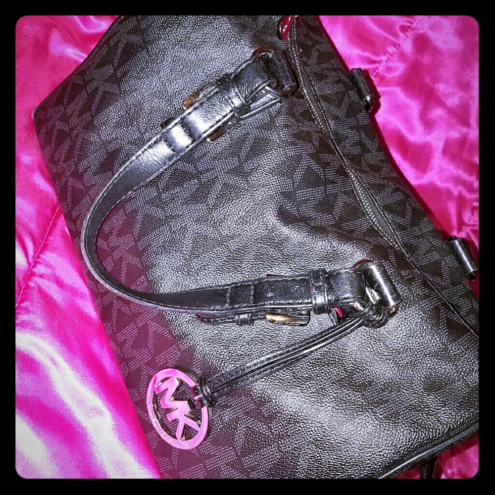Michael Kors Large Pvc Leather Handbag❤OFFERS❤