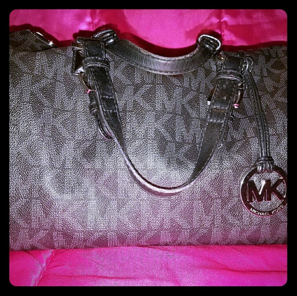 Michael Kors Large Pvc Leather Handbag❤OFFERS❤ - Picture 2 of 8